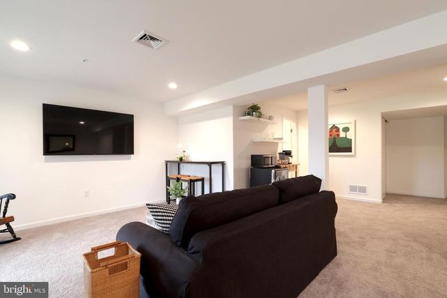 154 MAGNOLIA LN, State College, PA 16803