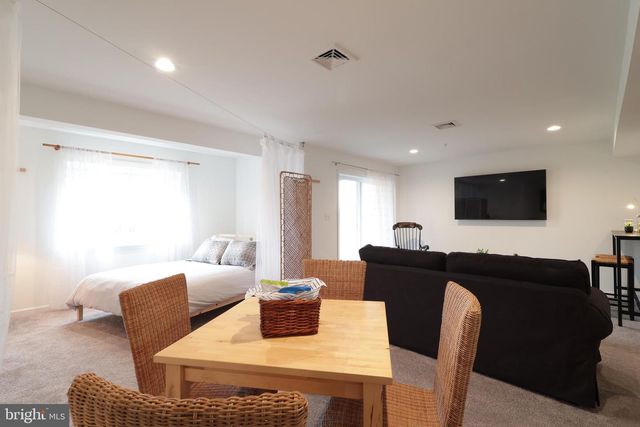 154 MAGNOLIA LN, State College, PA 16803