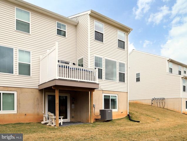 154 MAGNOLIA LN, State College, PA 16803