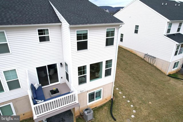 154 MAGNOLIA LN, State College, PA 16803