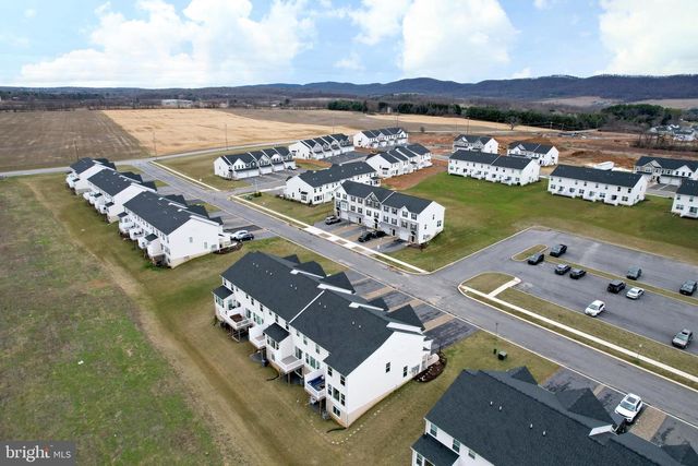 154 MAGNOLIA LN, State College, PA 16803