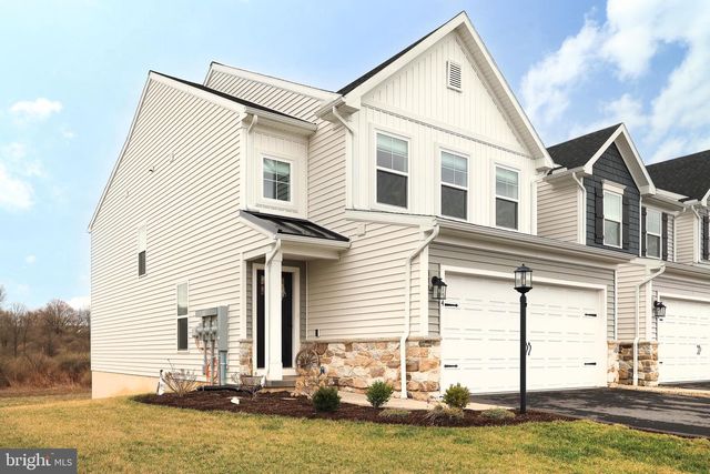 154 MAGNOLIA LN, State College, PA 16803