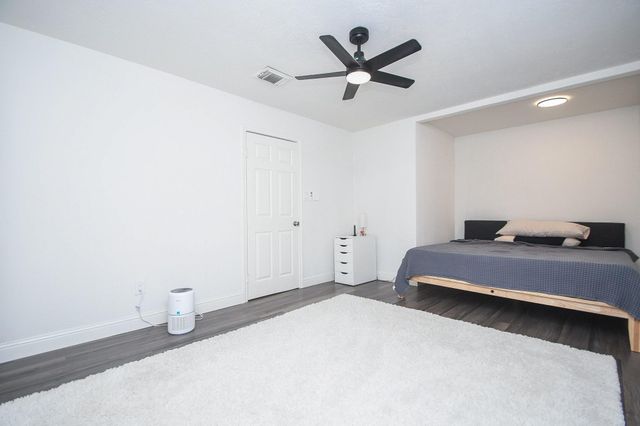 11443 Newbrook Drive, Houston, TX 77072