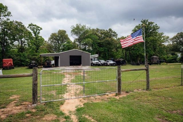 10647 E Fm 3178, Oakwood, TX 75855
