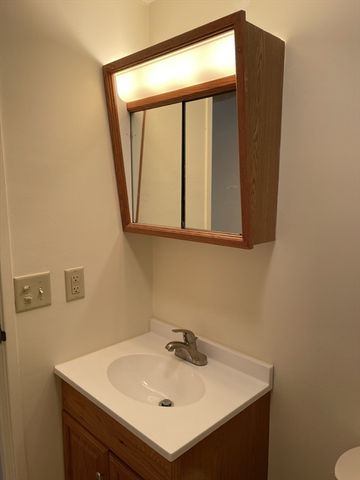 50 Cambridge Road 302, Woburn, MA 01801