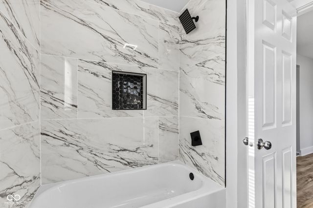 217 4th Street, Tipton, IN 46072