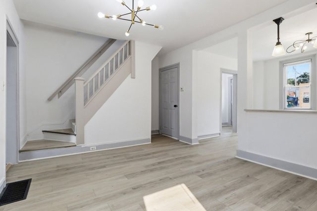 1269 E PHILADELPHIA ST, York, PA 17403