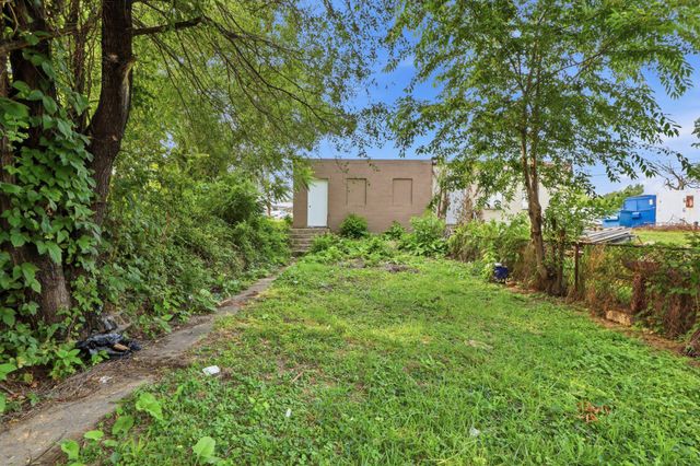 1269 E PHILADELPHIA ST, York, PA 17403