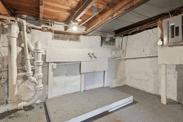 1269 E PHILADELPHIA ST, York, PA 17403