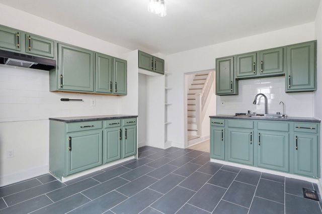 1269 E PHILADELPHIA ST, York, PA 17403