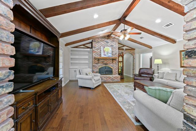 2125 San Clemente Dr, Baton Rouge, LA 70815