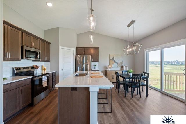 2907 Lakeside Drive, Plattsmouth, NE 68048