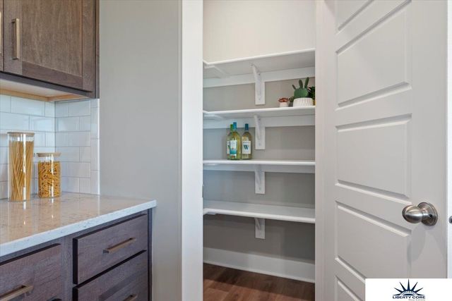 2907 Lakeside Drive, Plattsmouth, NE 68048