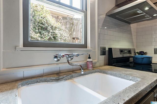 620 49TH STREET S, Birmingham, AL 35222