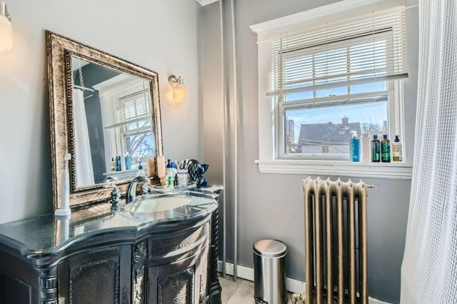 2541 3rd Avenue S, Minneapolis, MN 55404