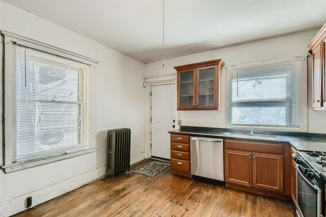 2541 3rd Avenue S, Minneapolis, MN 55404