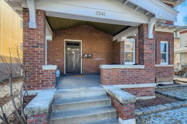 2541 3rd Avenue S, Minneapolis, MN 55404