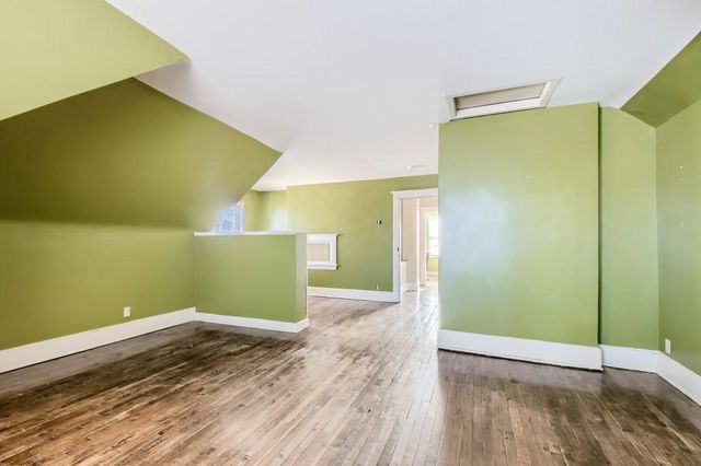 2541 3rd Avenue S, Minneapolis, MN 55404