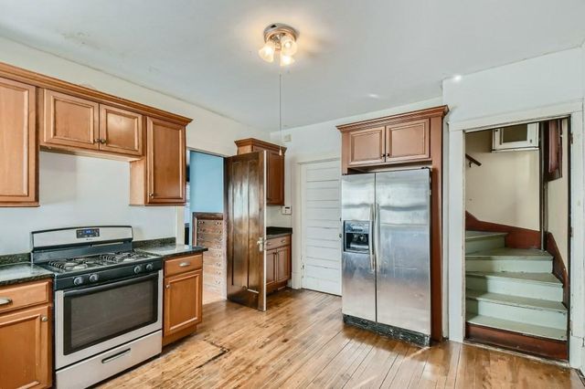 2541 3rd Avenue S, Minneapolis, MN 55404