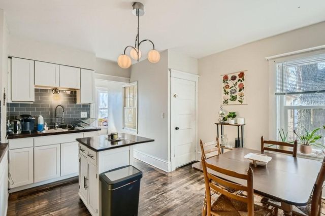 2541 3rd Avenue S, Minneapolis, MN 55404
