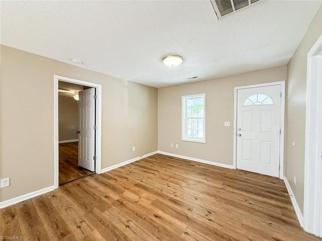 601 Huger Street, Thomasville, NC 27360