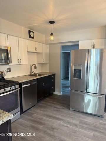 716 Winfield Avenue, Findlay, OH 45840