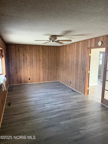 716 Winfield Avenue, Findlay, OH 45840