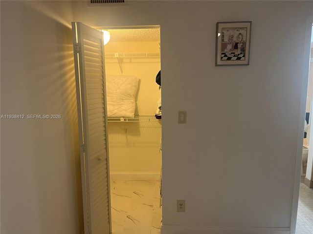 10402 Sunrise Lakes Boulevard 107, Sunrise, FL 33322