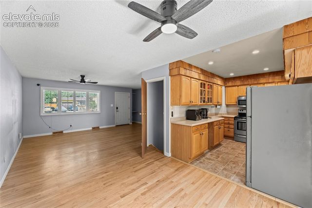 1605 Dixon Drive, Colorado Springs, CO 80909