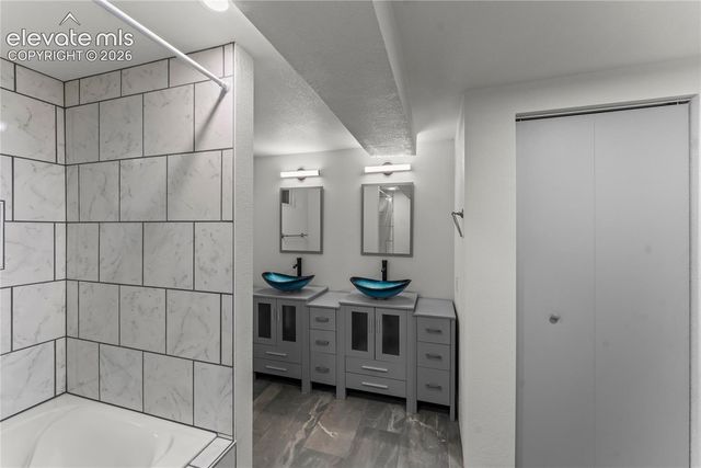 1605 Dixon Drive, Colorado Springs, CO 80909