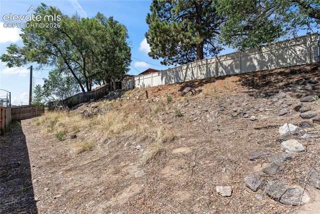 1605 Dixon Drive, Colorado Springs, CO 80909