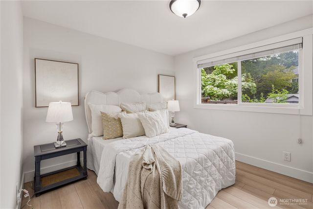 13103 SE 47th St, Bellevue, WA 98006