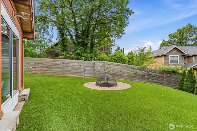 13103 SE 47th St, Bellevue, WA 98006