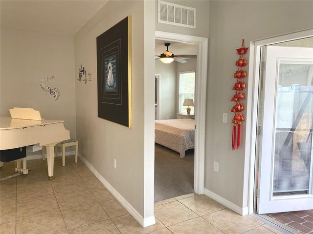 8948 MONDIAL COURT, Venice, FL 34293