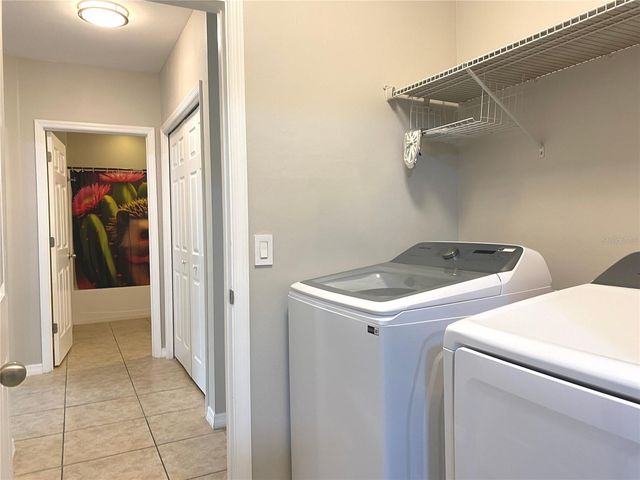 8948 MONDIAL COURT, Venice, FL 34293