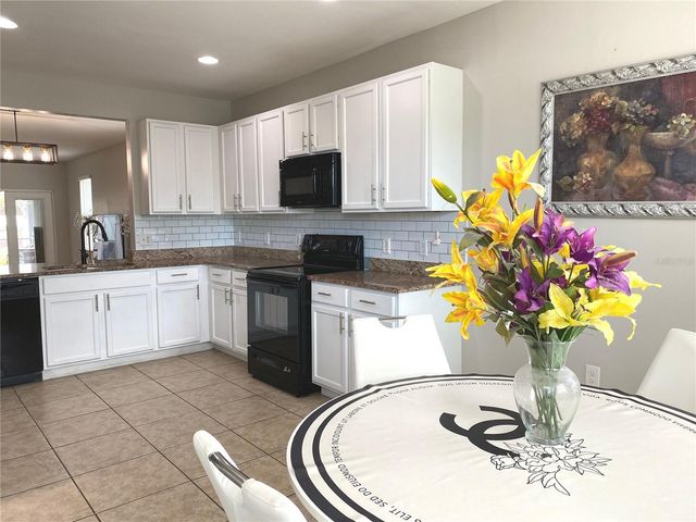 8948 MONDIAL COURT, Venice, FL 34293