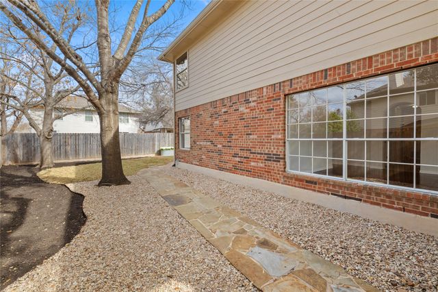 1217 Boerne DR, Cedar Park, TX 78613