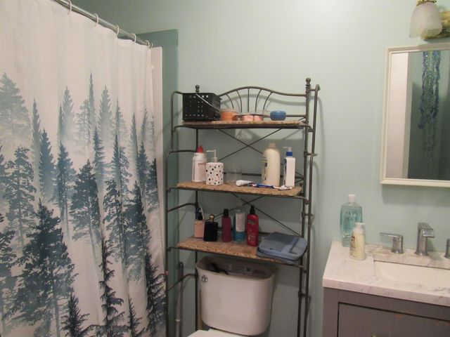 98 Fernwood Circle, Newport City, VT 05855