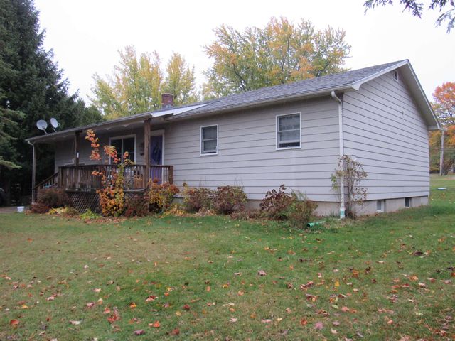 98 Fernwood Circle, Newport City, VT 05855