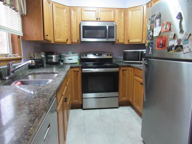 98 Fernwood Circle, Newport City, VT 05855