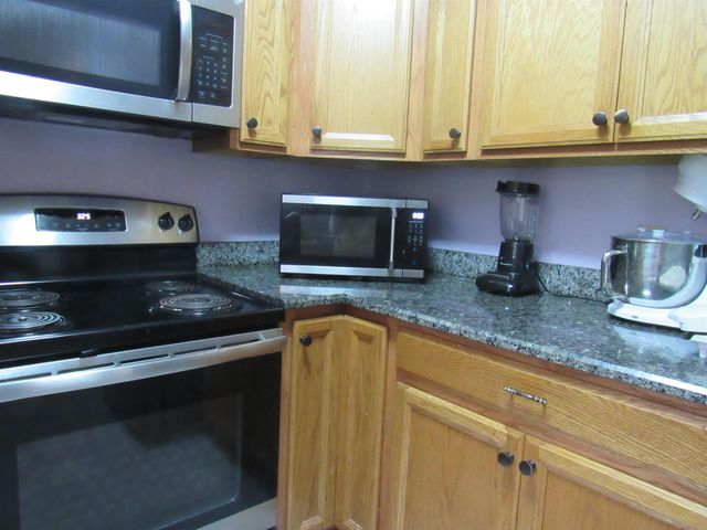 98 Fernwood Circle, Newport City, VT 05855