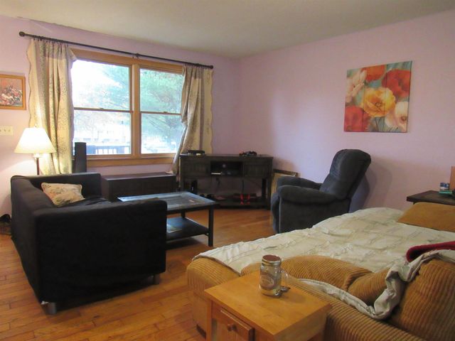98 Fernwood Circle, Newport City, VT 05855