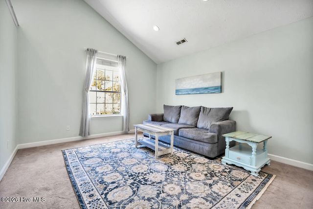 7120 Lipscomb Drive, Wilmington, NC 28412