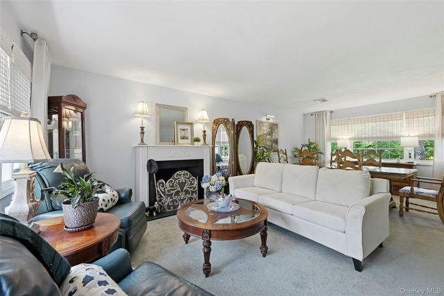 5 Crabapple Court, Mount Sinai, NY 11766
