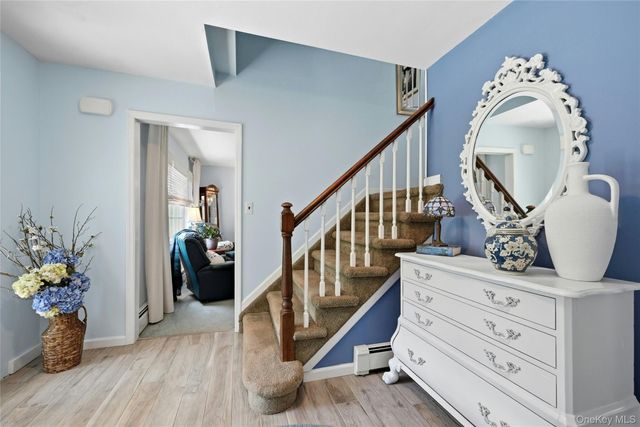 5 Crabapple Court, Mount Sinai, NY 11766