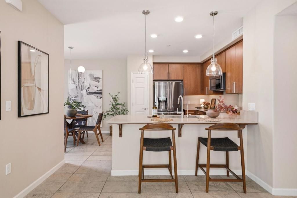 Image 20 of property listing at 280 William Manly Street 6, San Jose, CA 95136