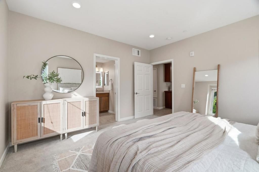 Image 31 of property listing at 280 William Manly Street 6, San Jose, CA 95136