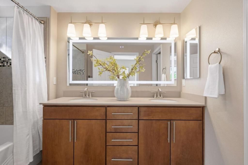 Image 34 of property listing at 280 William Manly Street 6, San Jose, CA 95136