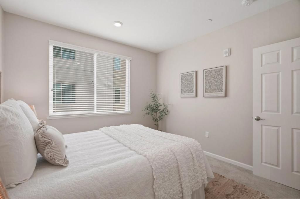 Image 39 of property listing at 280 William Manly Street 6, San Jose, CA 95136