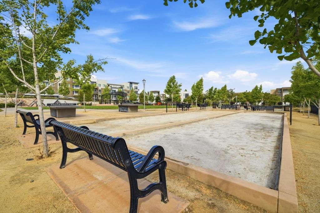 Image 60 of property listing at 280 William Manly Street 6, San Jose, CA 95136